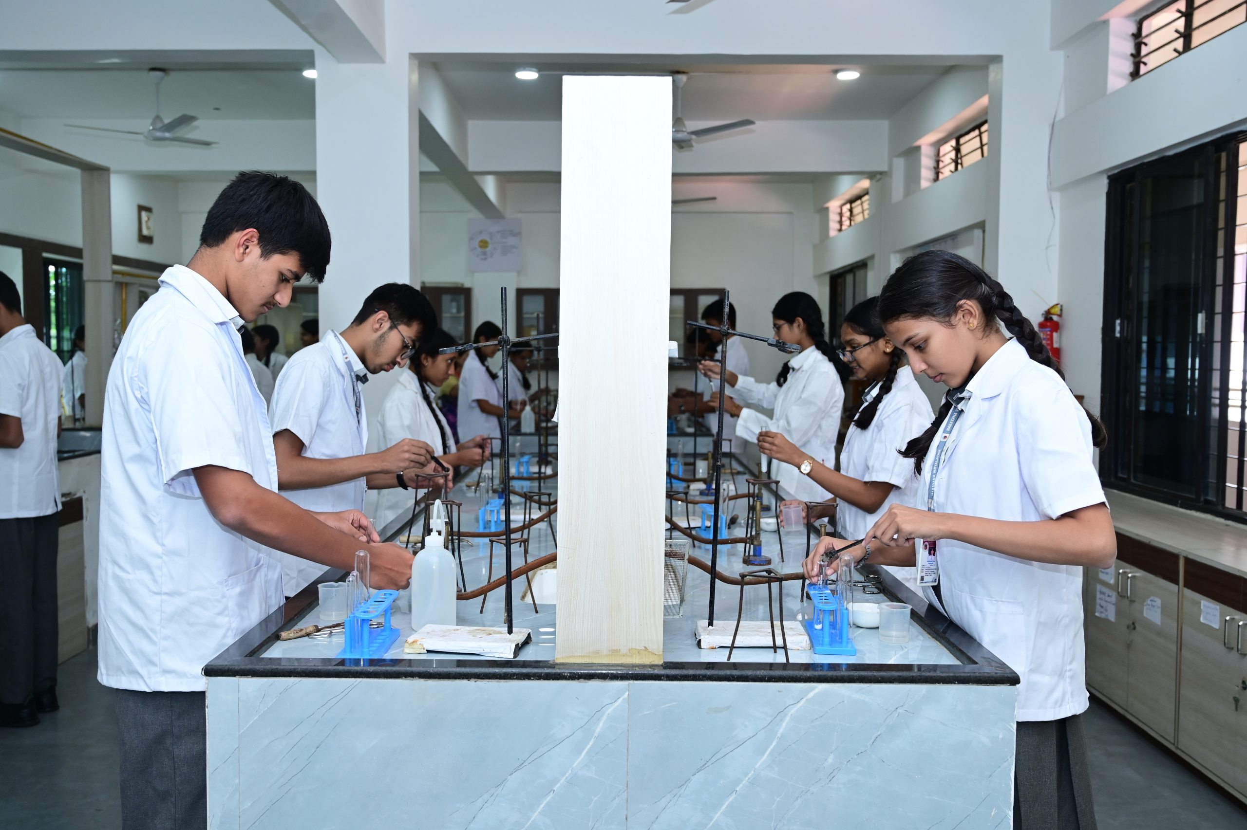 science lab narayana